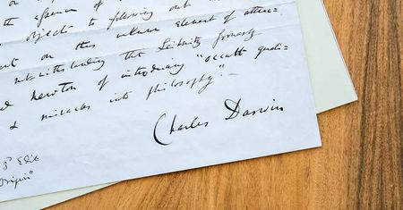 Obrona teorii ewolucji. Dokument z autografem Karola Darwina