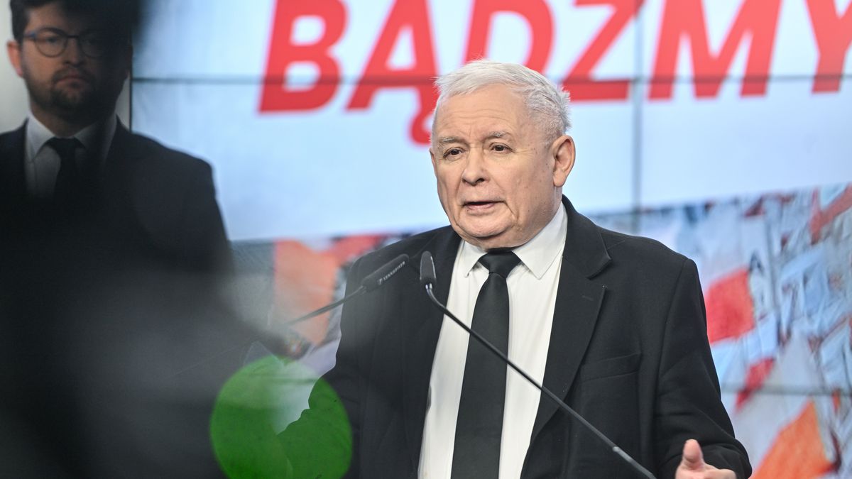 WARSAW, POLAND - JANUARY 26: The leader of the conservative Law and Justice Party, Jaroslaw Kaczynski gives a press statement at the party headquarters on January 26, 2024 in Warsaw, Poland. Since the Pro-EU coalition government led by Donald Tusk took power, reforms in the public media and justice system as created a political crisis with the former government. Poland's president, Andrzej Duda for a second time, pardoned the Conservative right-wing former Minister of Interior and Administration of Poland, Mariusz Kaminski, and his deputy, Maciej Wasik who were arrested on January 09, amid a standoff between the new centrist government and the previous conservative administration. Kaminski and Wasik were convicted of abuse of power in 2007 when they served in Law and Justice-led government.  (Photo by Omar Marques/Getty Images)