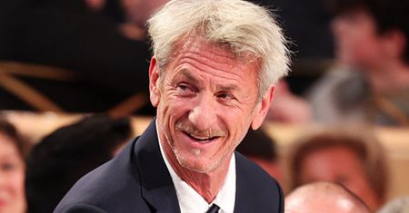 TYLKO NA PUDELKU: Dzień przed Oscarami Sean Penn pojawił się w Warszawie. Gdzie spędził sobotni wieczór?