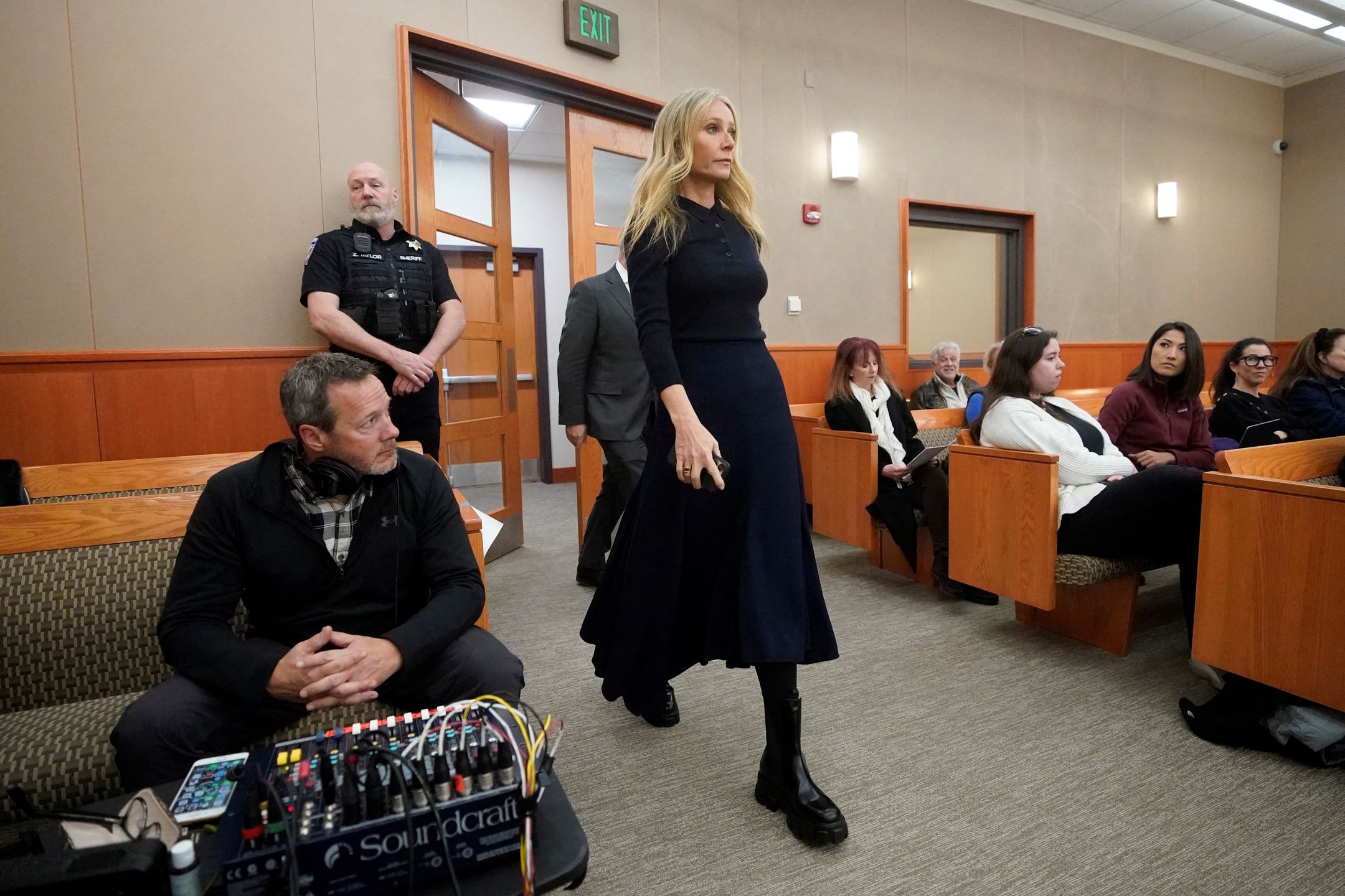 Gwyneth Paltrow na sali sądowej