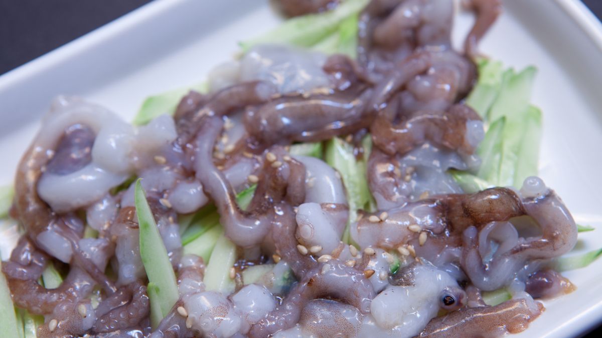 San-nakji to danie, które "ucieka" z talerza