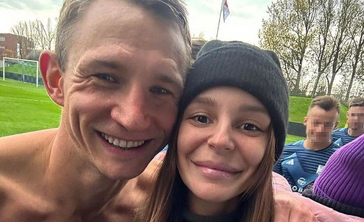 Paulina Rzeźniczak wystąpiła TOPLESS w sesji ciążowej z Jakubem