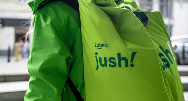 Żabka Jush wchodzi do trzech kolejnych miast