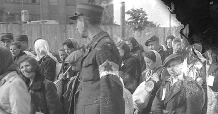 Henryk Ross był oficjalnym fotografem getta w Łodzi. Oto jego historyczne zdjęcia