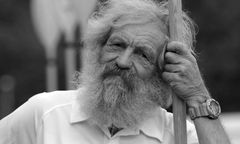 Aleksander Doba nie żyje. Podróżnika żegnają politycy i samorządowcy