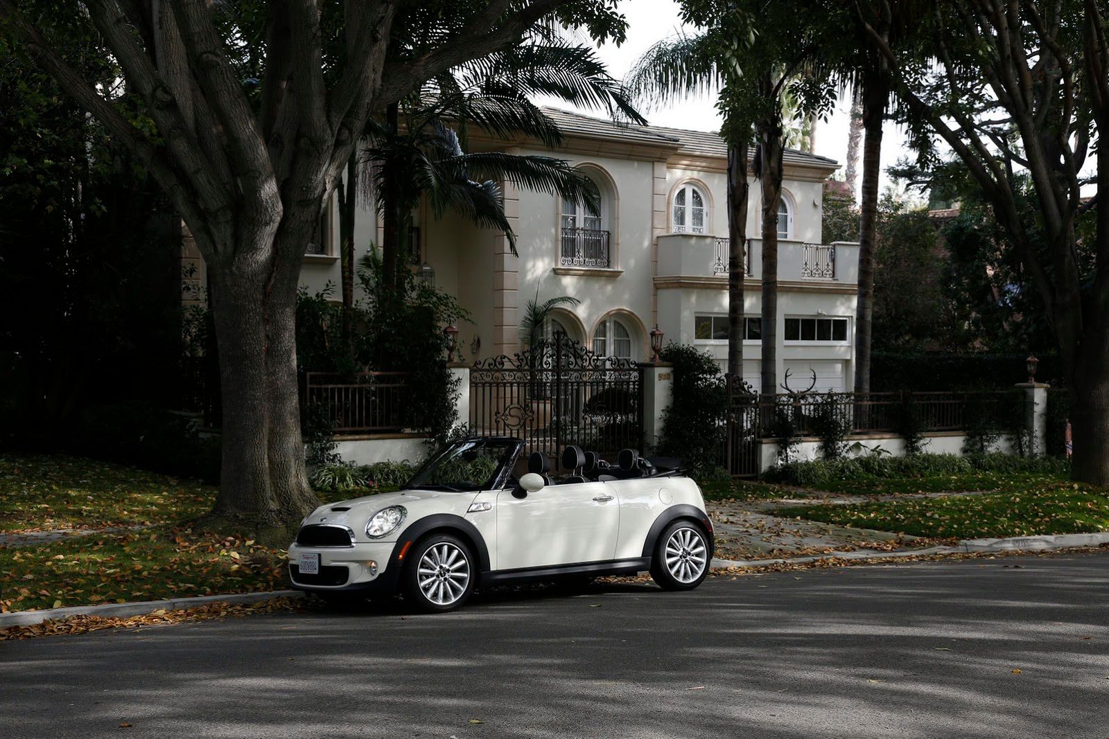 Galeria Mini jako celebracja sprzedaży półmilionowego egzemplarza w USA 43