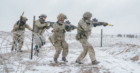 "Armia odstraszania" w Ukrainie? "Beczka prochu, która może wybuchnąć"