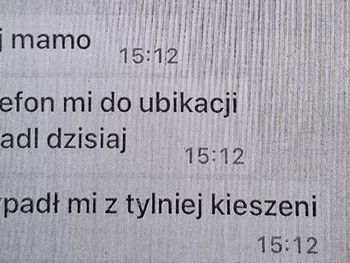 Bielsk Podlaski: Uwierzyła, że córka utopiła telefon w ubikacji i przelała jej pieniądze na nowy. Takie dostała wiadomości