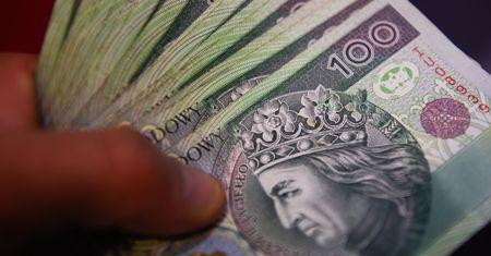 Oszustwo na nigeryjskiego księcia. Mężczyzna stracił prawie pół miliona złotych