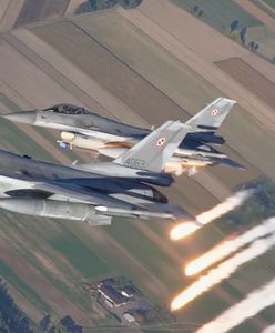 Pokaz siły NATO w Polsce. Amerykańskie F-22 Raptor i polskie F-16 w akcji