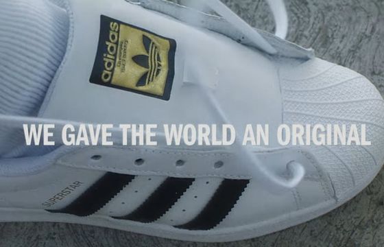 adidas modyfikuje logo. W reklamach nowe hasło