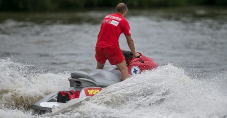 Wyciągnęli ciało kobiety z Odry. W szpitalu ożyła. "Brawo ratownicy"