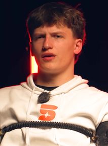 Jakub Jurek poświęci związek dla sławy? Kontrowersyjna odpowiedź