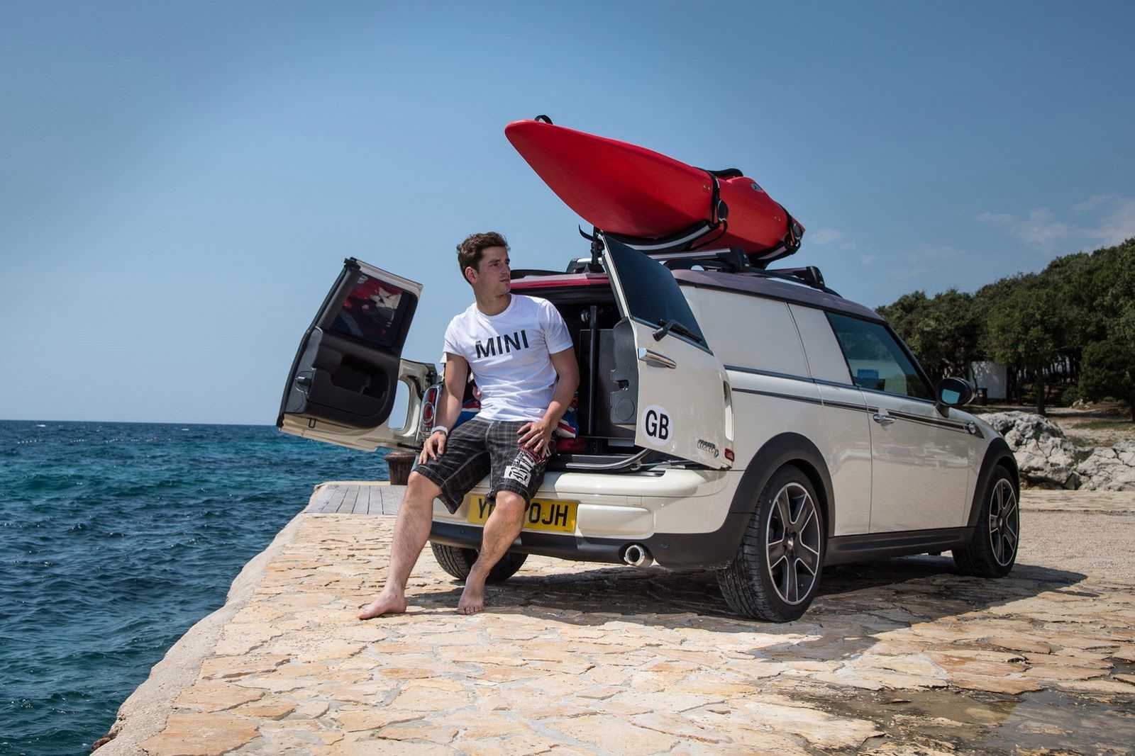 MINI prezentuje koncepcyjne auta na wakacje [galeria] 45