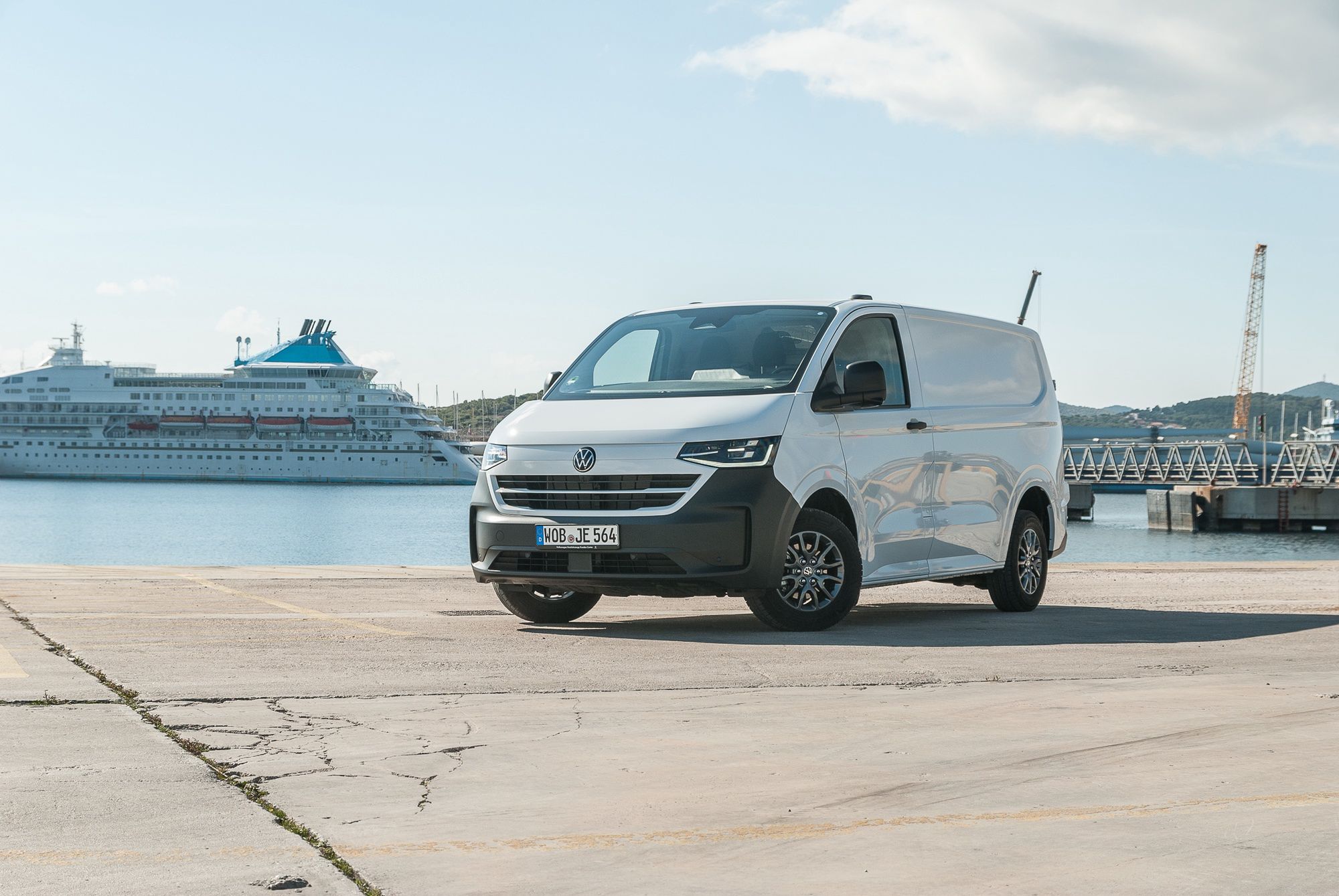 Volkswagen Transporter T7 Furgon