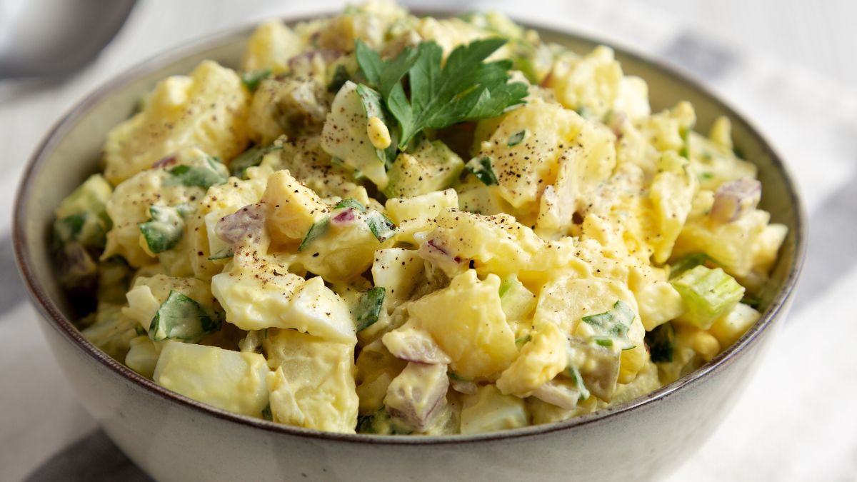 Grecka sałatka ziemniaczana