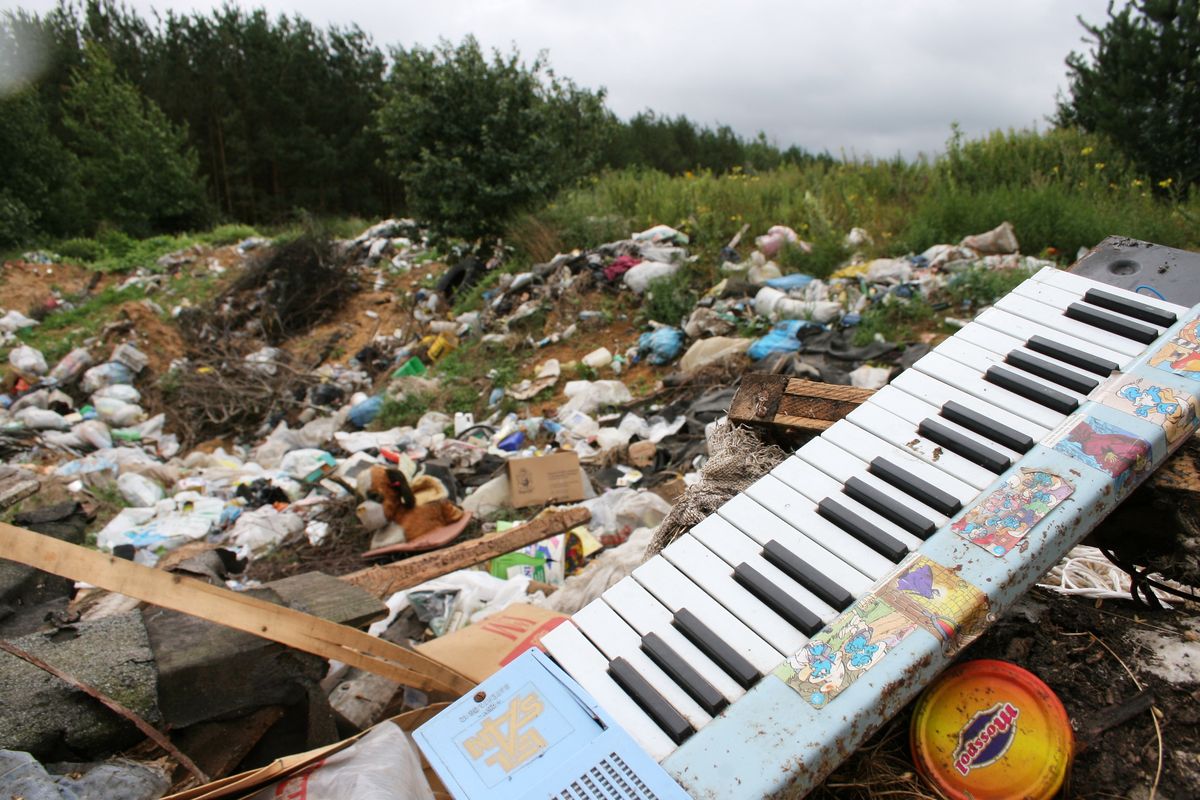 Zdecydowana większość Polaków deklaruje, że segreguje śmieci