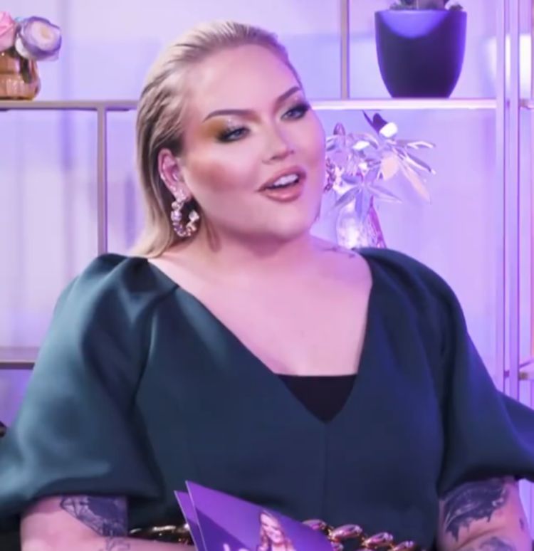 Rafał Brzozowski uciął sobie pogawędkę z Nikkie Tutorials, którą jego pracodawca rok wcześniej wyciął z transmisji