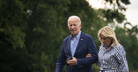 Atak na Salmana Rushdie. Biden zabrał głos