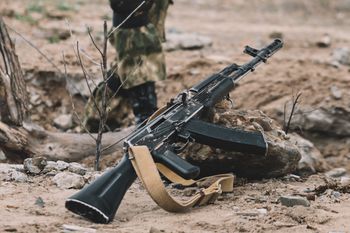 Zostawiają ich nawet na 3 dni. Wstrząsające doniesienia z frontu