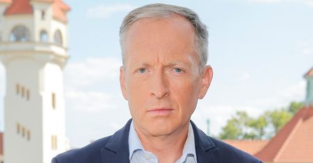 Mama dziennikarza TVN24 zmagała się z uzależnieniem. "Nie zdawałem sobie sprawy"