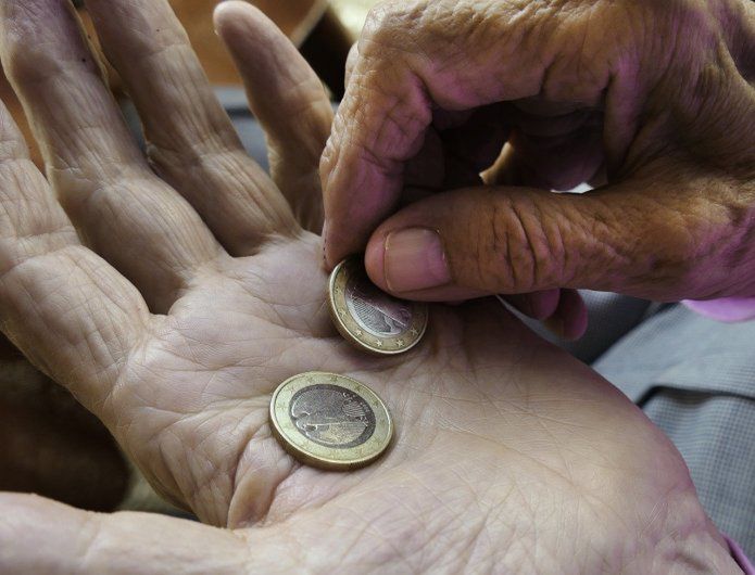 KRUS: Ponad 120 tys. wniosków o rentę wdowią. Ruszają wypłaty