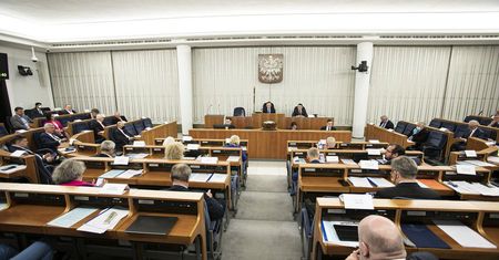 Nowa tarcza antykryzysowa. Senatorowie KO przedstawili własną propozycję