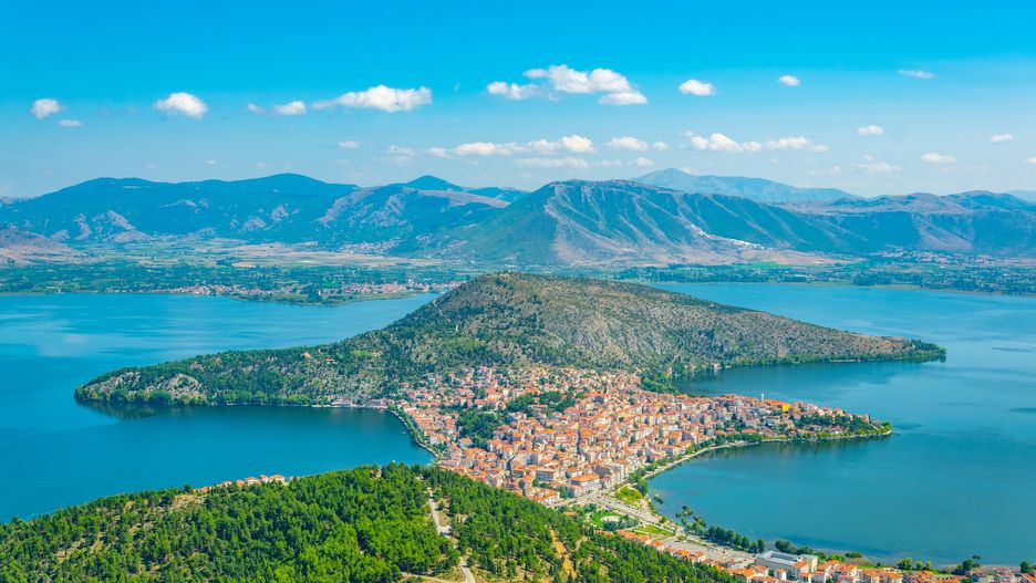 Kastoria zachwyca nie tylko pięknym położeniem