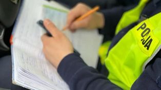 Żyrardów: 20-latek jechał manualem mając prawo jazdy na automat