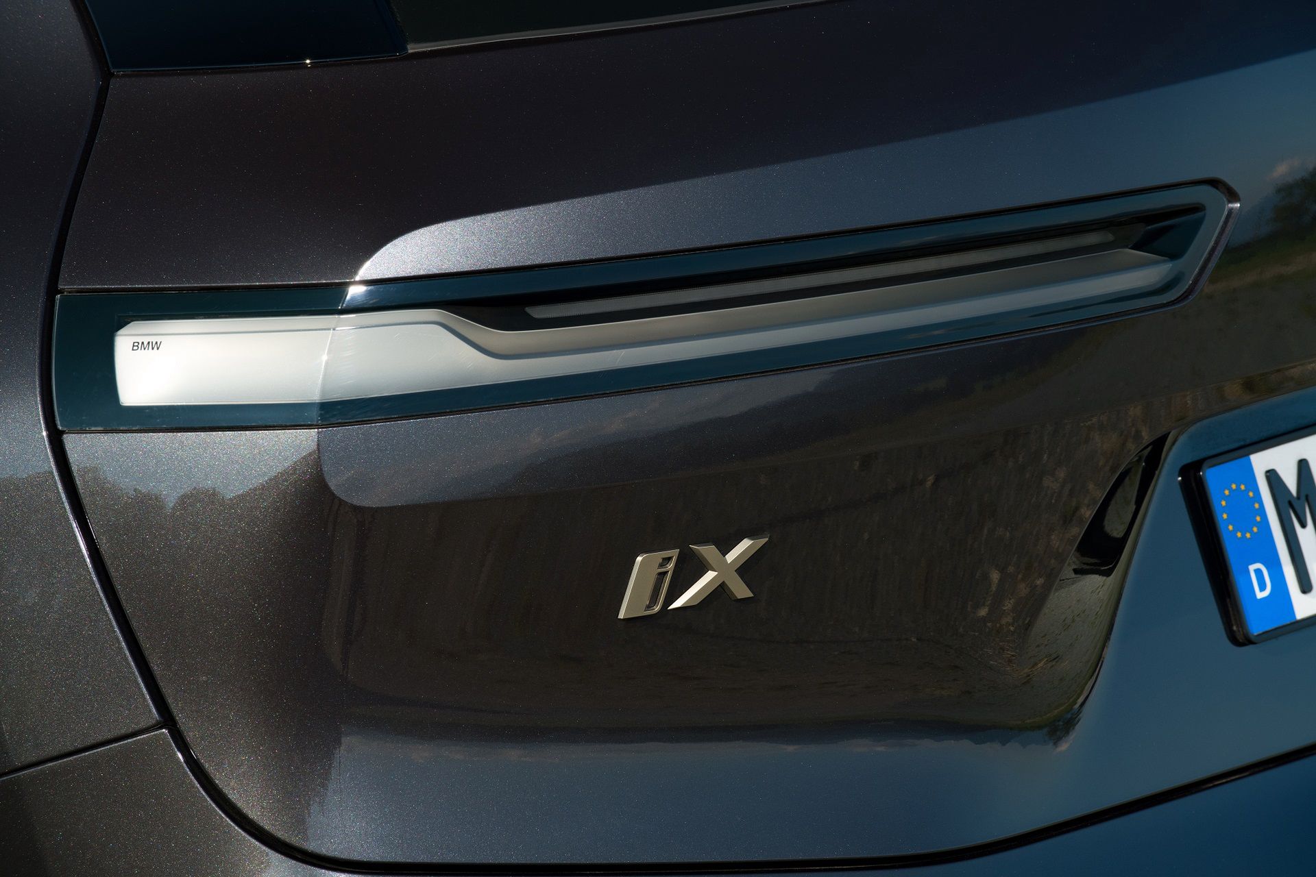 BMW iX (2021)