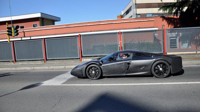 Ferrari F70 - zdjęcie szpiegowskie (źródło: Greg23 z forum FerrariChat)