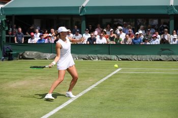 Iga Świątek we wtorek zagra pierwszy mecz w wielkoszlemowym turnieju Wimbledon. Pójdzie śladami Rafaela Nadala?