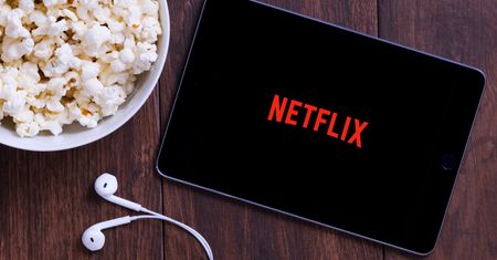 Netflix ułatwia życie posiadaczom smartfonów. Już nie przewiniesz przypadkiem filmu