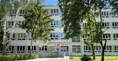 Ponad 880 wolnych miejsc w szkołach. Staszic, Unia i Zamoy mają wolne miejsca
