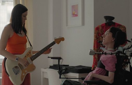 Dokumentalny serial „Pełnoseksualni” o seksualności osób z niepełnosprawnościami w Canal+ (wideo)