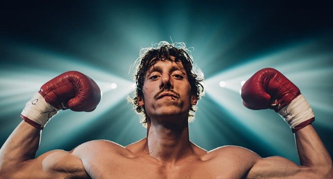 Eryk Kulm Jr. gwiazdą nowego filmu Netfliksa. Recenzja „Boksera”