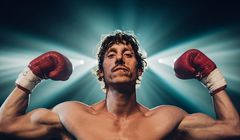 Eryk Kulm Jr. gwiazdą nowego filmu Netfliksa. Recenzja „Boksera”