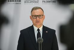 EMPiK wycofuje książkę o Dudzie. Jednak wzrasta jej popularność