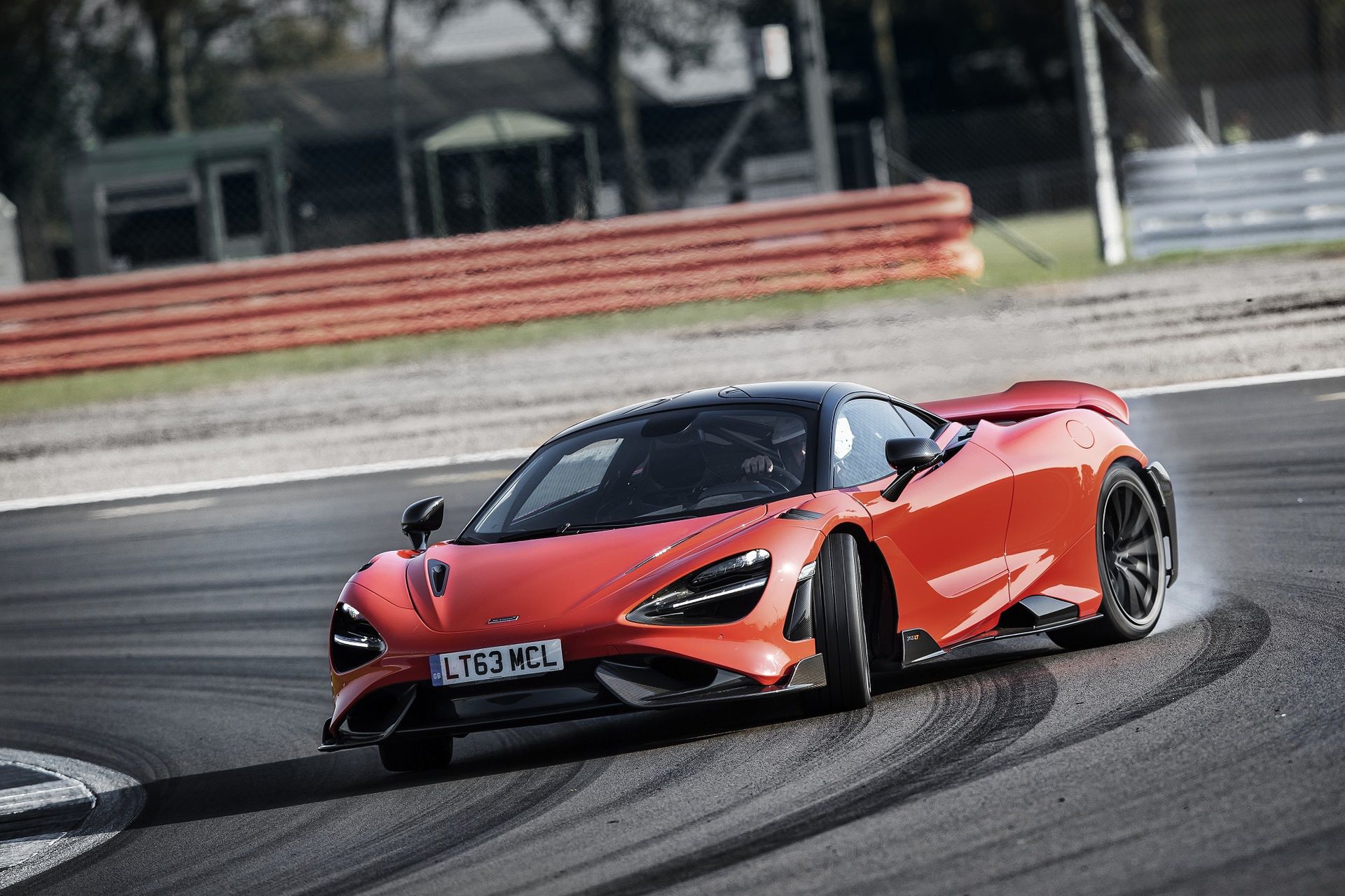 McLaren 765LT drift