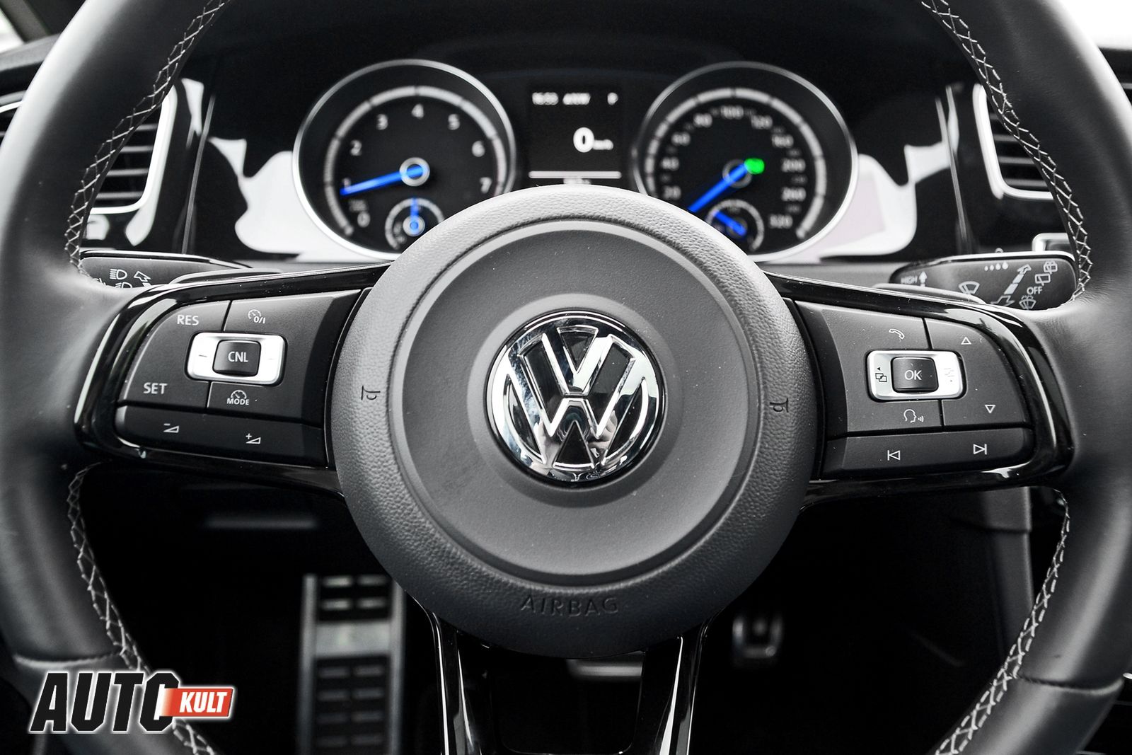 Volkswagen Golf VII R DSG - test [galeria] 19