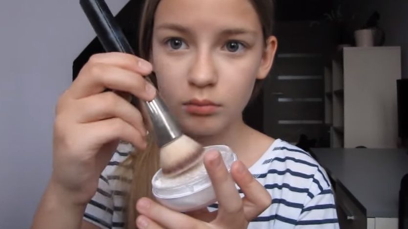 Nastoletnie dziewczyny znają się na makijażu lepiej od ich matek