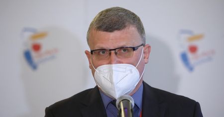 Koronawirus. Dr Grzesiowski opowiedział, co widział w małych miejscowościach