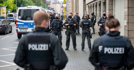 Afgańczyk zmuszał ją do ślubu. Zapłacił za 13-latkę w euro