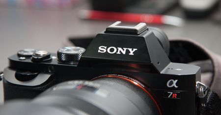 Poznaj Sony! Subiektywny test bezlusterkowca A7R
