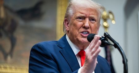 Trump chce zamknąć konsulaty. Głównie w Europie. Na start 10 miast