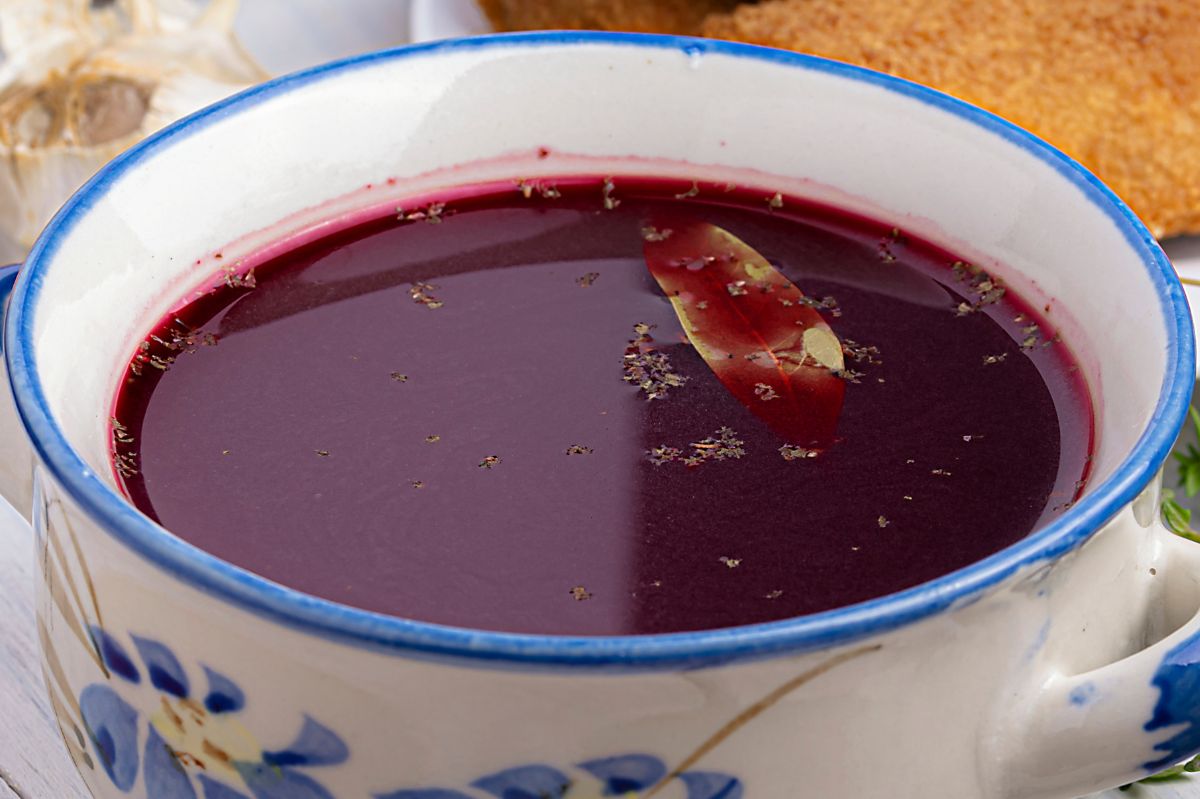 Nie gotuję buraków w barszczu. Ma lepszy smak i kolor, którego nie trzeba podkręcać