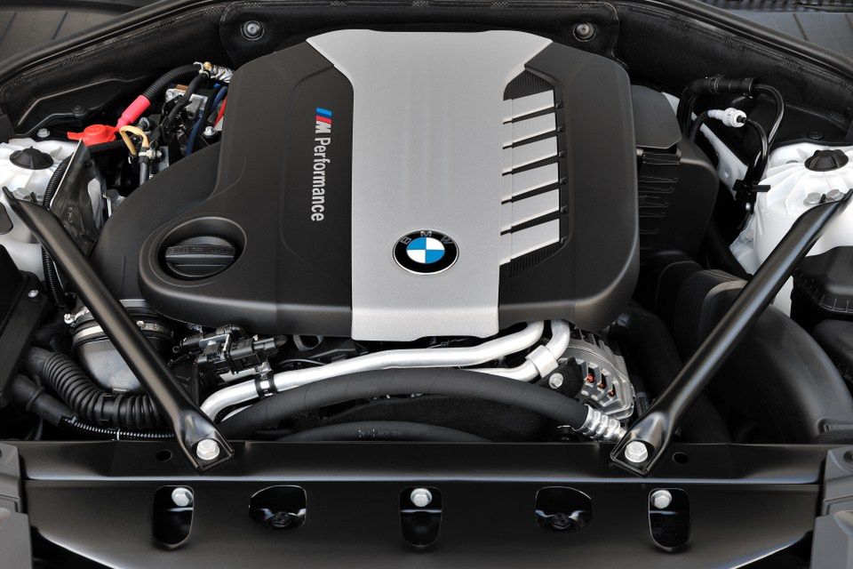 BMW serii 7 2013 (6)
