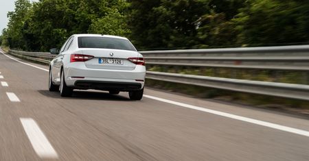 Nowa Škoda Superb 2.0 TDI (2015) - test, opinia, spalanie, cena