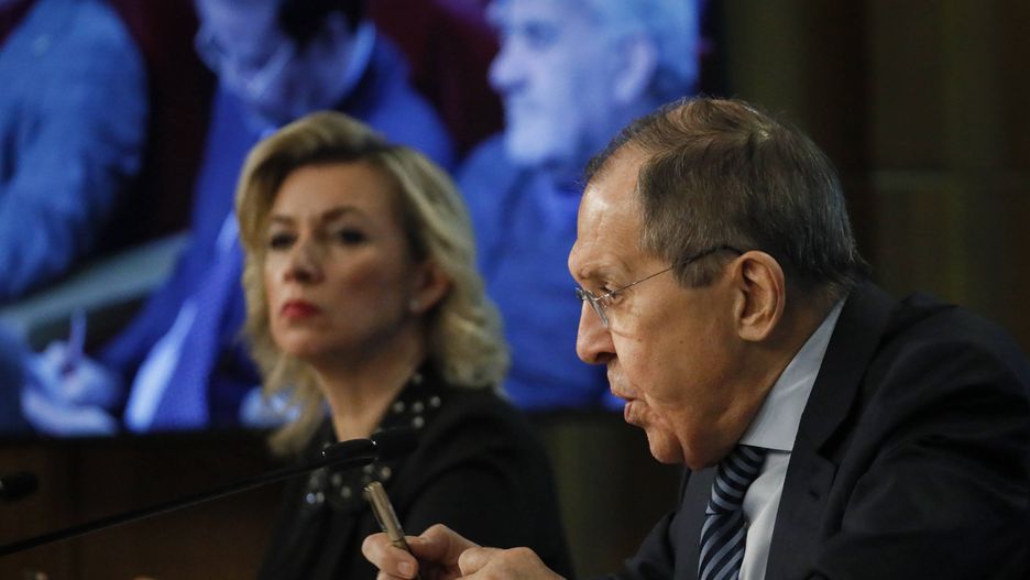 Russia's Foreign Minister Sergei Lavrov holds news conference in Moscow
epa10413016 Russian Foreign Minister Sergei Lavrov (R) and Foreign Ministry's Spokeswoman Maria Zakharova (L) attend an annual news conference in Moscow, Russia, 18 January 2023. Lavrov gave a press conference on the results of Russian diplomacy in 2022.  EPA/YURI KOCHETKOV 
Dostawca: PAP/EPA.
YURI KOCHETKOV