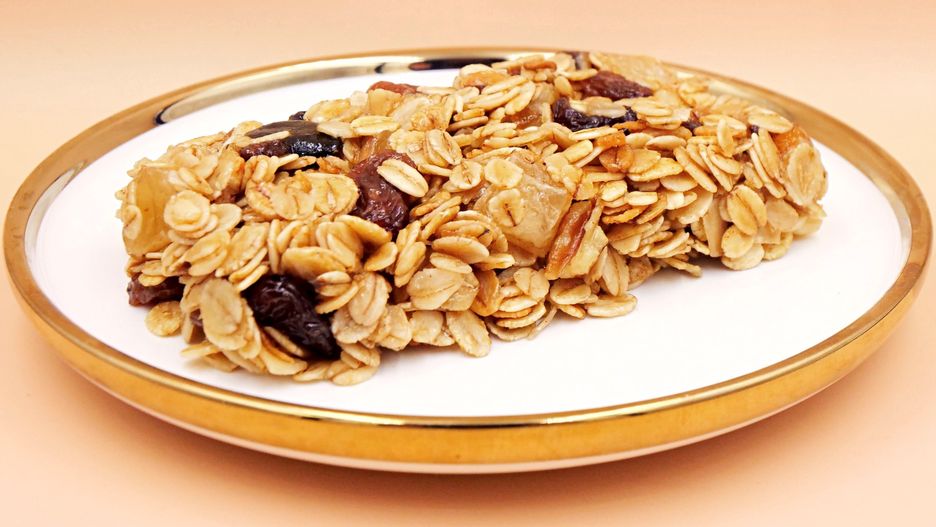 Schłodzony baton wyciągnij z lodówki